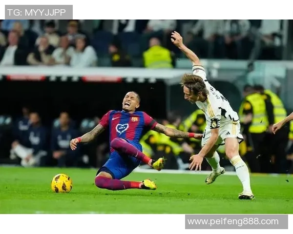 欧冠次回合巴萨对皇马精彩比赛录像回顾与分析